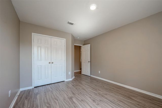 2118 Long Trail Path Court, Spring, TX 77373