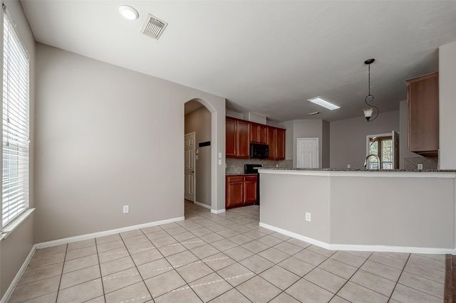 2118 Long Trail Path Court, Spring, TX 77373