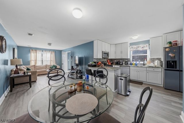 519 Maple Ave, Elizabeth City, NJ 07202