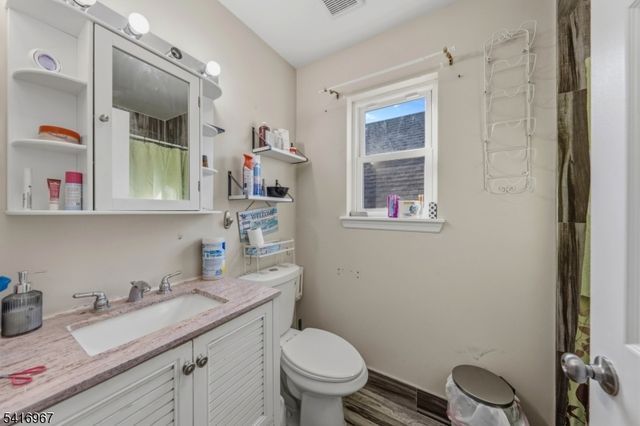 519 Maple Ave, Elizabeth City, NJ 07202