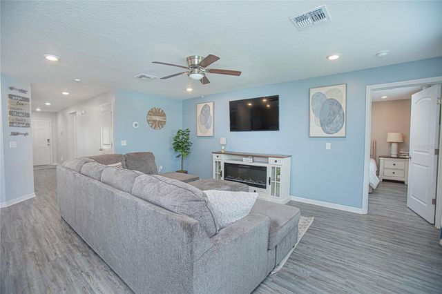 214 LINDA LANE, Auburndale, FL 33823