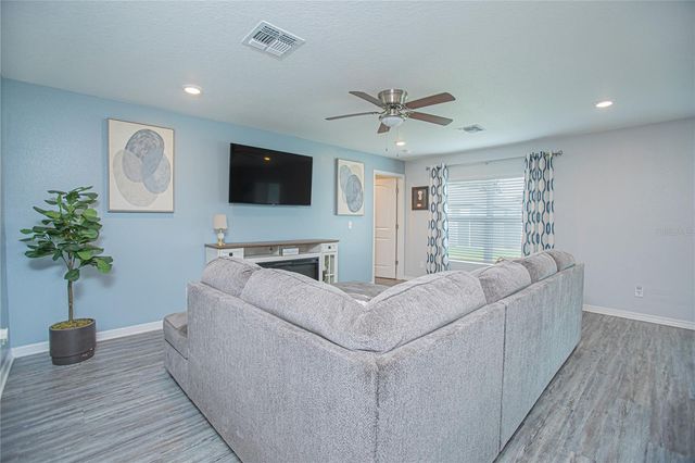 214 LINDA LANE, Auburndale, FL 33823