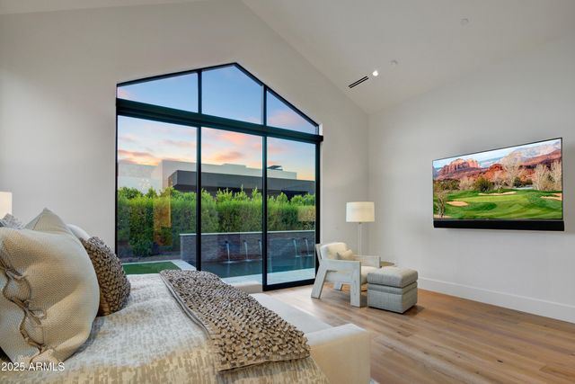 6930 E CACTUS WREN Road, Paradise Valley, AZ 85253