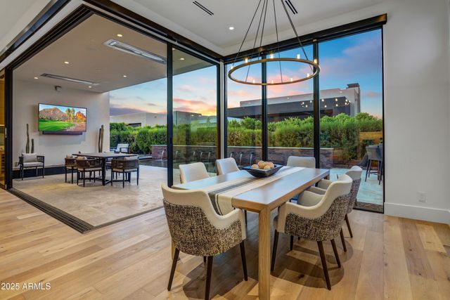 6930 E CACTUS WREN Road, Paradise Valley, AZ 85253