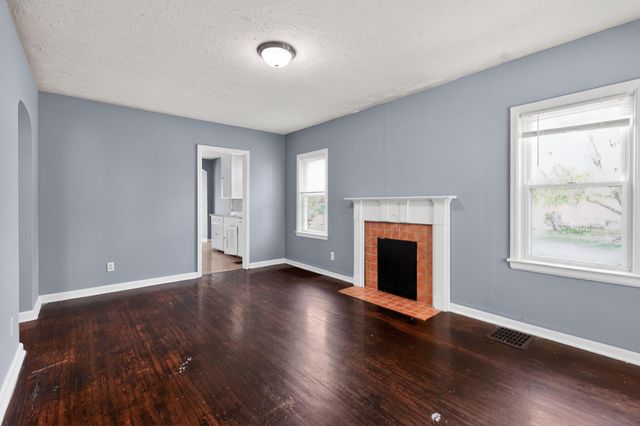669 S Hampton Road, Columbus, OH 43213