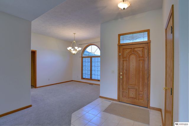 1250 Glenwood Court, Fremont, NE 68025