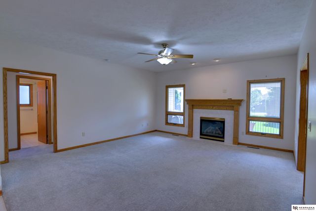 1250 Glenwood Court, Fremont, NE 68025