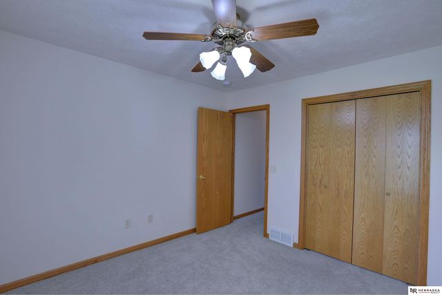 1250 Glenwood Court, Fremont, NE 68025
