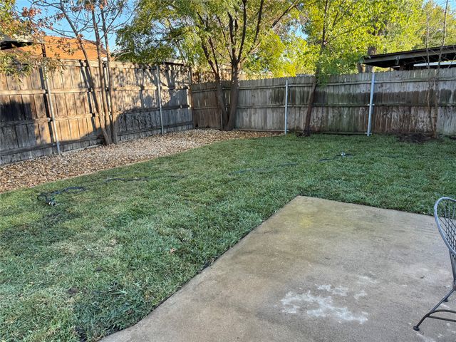 2918 Clover Lane, Euless, TX 76039
