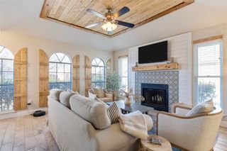 2918 Clover Lane, Euless, TX 76039