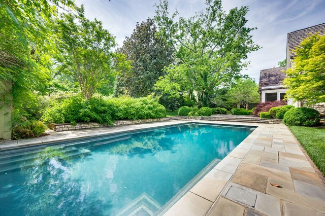 4501 Harpeth Hills Dr, Nashville, TN 37215
