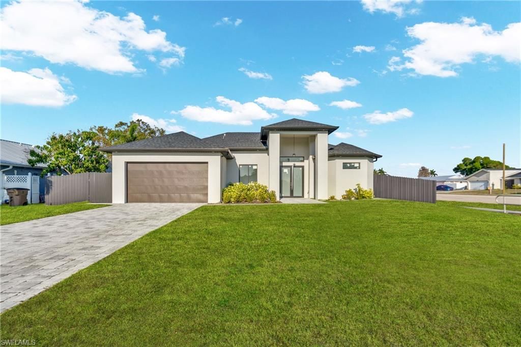2 SE 20th CT, CAPE CORAL, FL 33990 — exterior