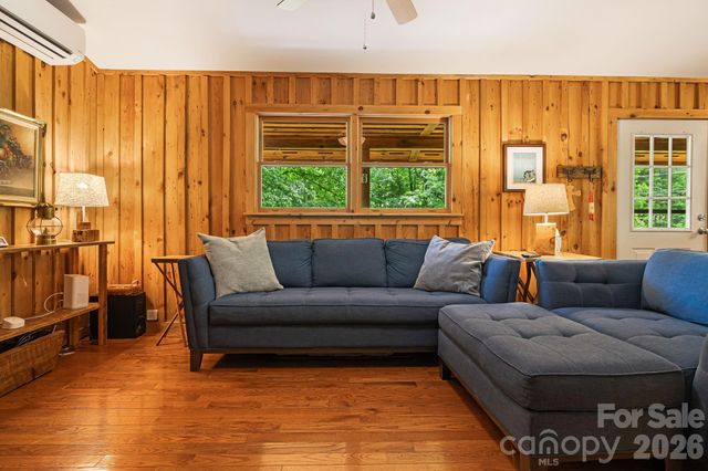 3245 Puncheon Fork Road, Mars Hill, NC 28754