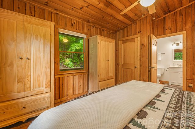 3245 Puncheon Fork Road, Mars Hill, NC 28754