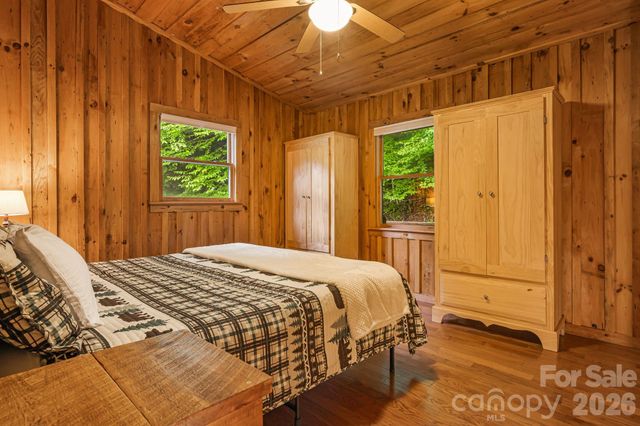 3245 Puncheon Fork Road, Mars Hill, NC 28754