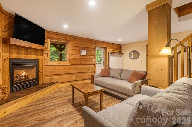 3245 Puncheon Fork Road, Mars Hill, NC 28754