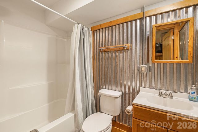 3245 Puncheon Fork Road, Mars Hill, NC 28754