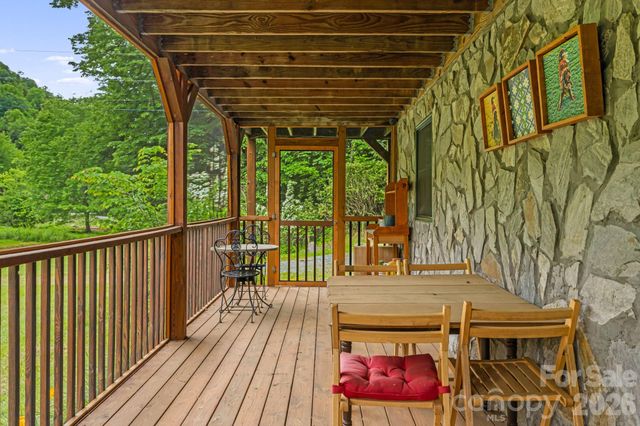 3245 Puncheon Fork Road, Mars Hill, NC 28754