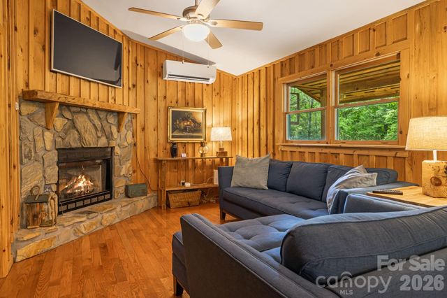 3245 Puncheon Fork Road, Mars Hill, NC 28754