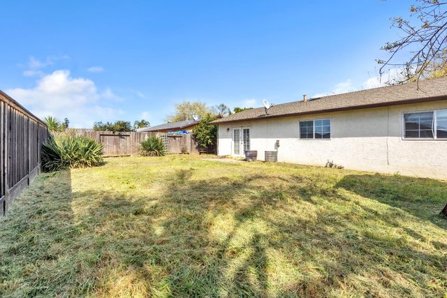 604 P St, Lincoln, CA 95648