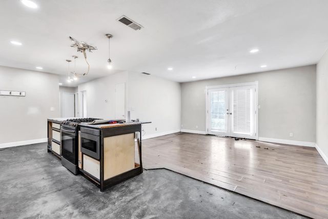 604 P St, Lincoln, CA 95648