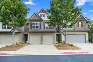 1595 Silvaner NW Avenue 23, Kennesaw, GA 30152
