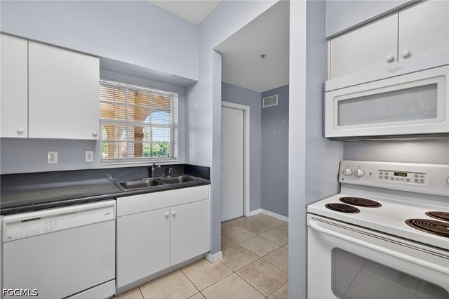 950 Hancock Creek South BLVD 425, Cape Coral, FL 33909