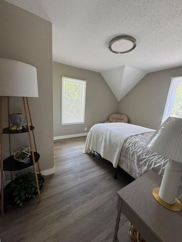 3557 Dupont Avenue N, Minneapolis, MN 55412