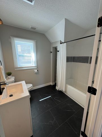 3557 Dupont Avenue N, Minneapolis, MN 55412