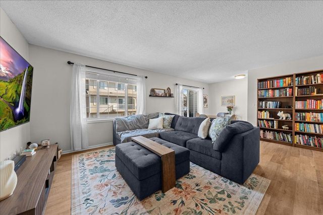 1579 County Road D E K, Maplewood, MN 55109