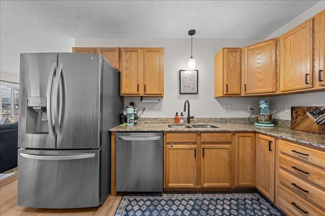 1579 County Road D E K, Maplewood, MN 55109