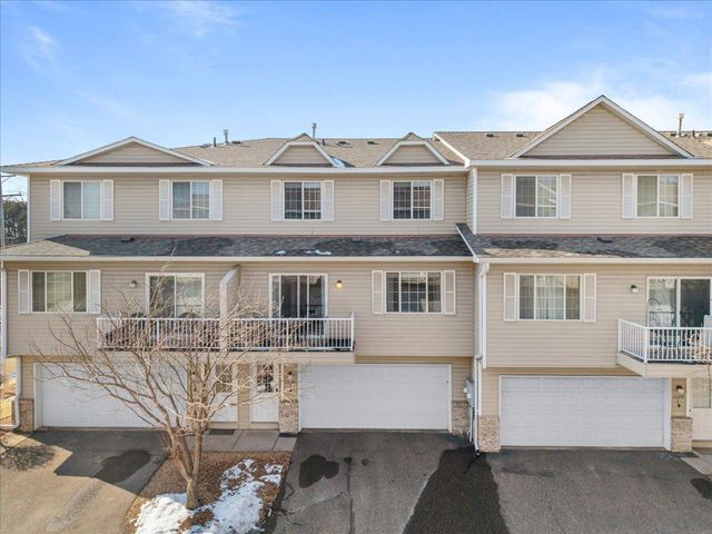 1579 County Road D E K, Maplewood, MN 55109