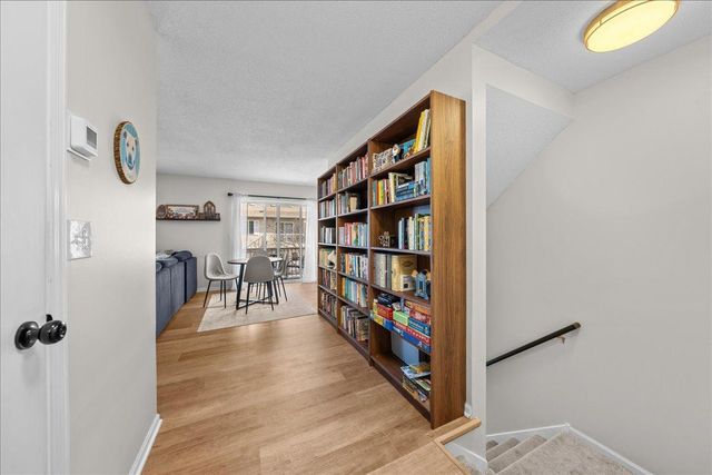 1579 County Road D E K, Maplewood, MN 55109