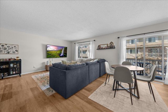 1579 County Road D E K, Maplewood, MN 55109