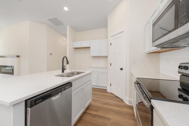 17115 W Kashmir St, Goddard, KS 67052