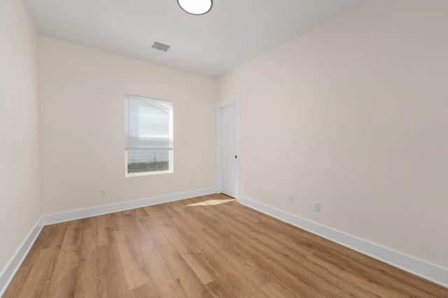 17115 W Kashmir St, Goddard, KS 67052