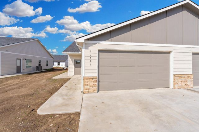 17115 W Kashmir St, Goddard, KS 67052