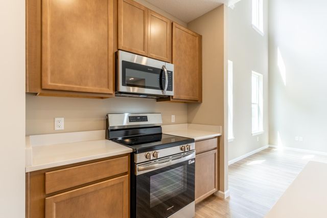 11697 Whistling Trail, Fort Wayne, IN 46818