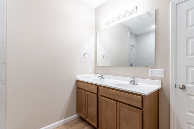 11697 Whistling Trail, Fort Wayne, IN 46818