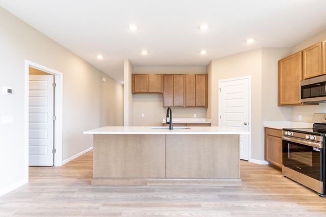 11697 Whistling Trail, Fort Wayne, IN 46818