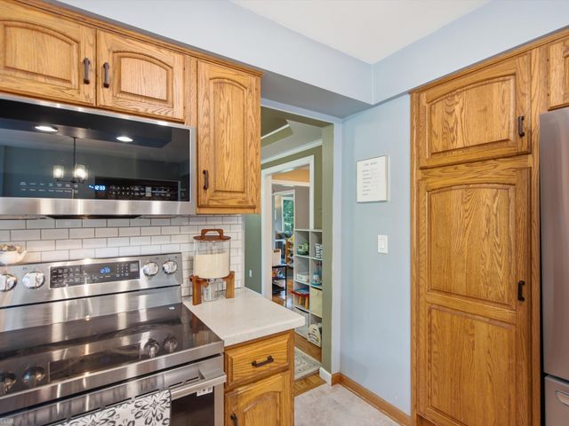 8177 Fawn Valley Drive, Clarkston, MI 48348