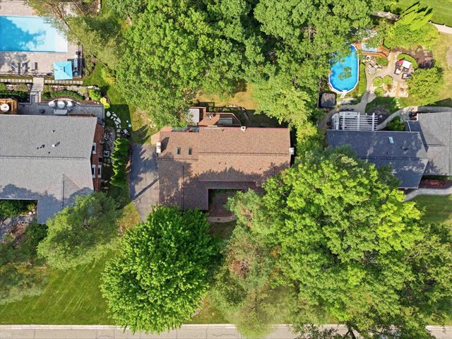 8177 Fawn Valley Drive, Clarkston, MI 48348