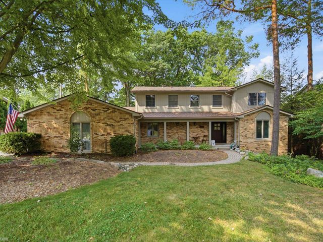 8177 Fawn Valley Drive, Clarkston, MI 48348