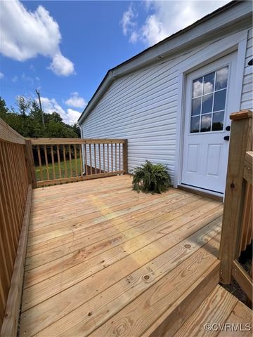 5225 Hopewell Rd, New Kent, VA 23124
