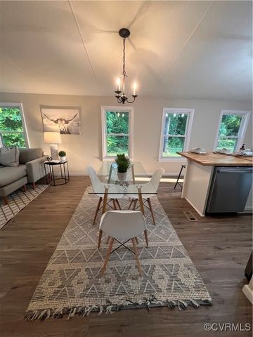 5225 Hopewell Rd, New Kent, VA 23124