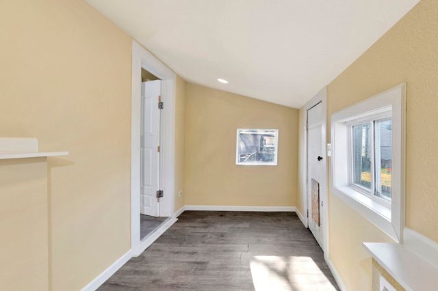 459 N Custer St, Wichita, KS 67203