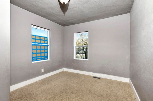 459 N Custer St, Wichita, KS 67203