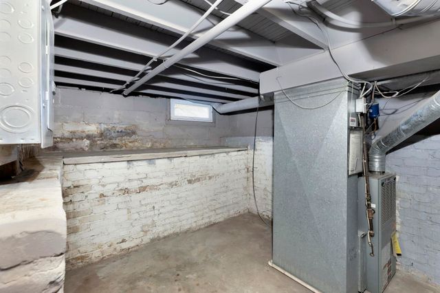 459 N Custer St, Wichita, KS 67203