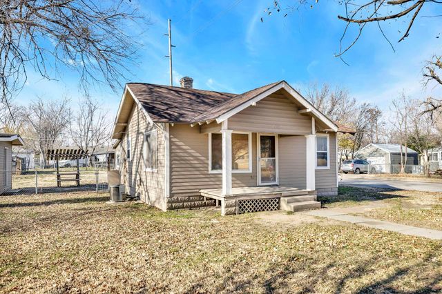459 N Custer St, Wichita, KS 67203