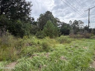 6604 April Bayou Drive, Biloxi, MS 39532